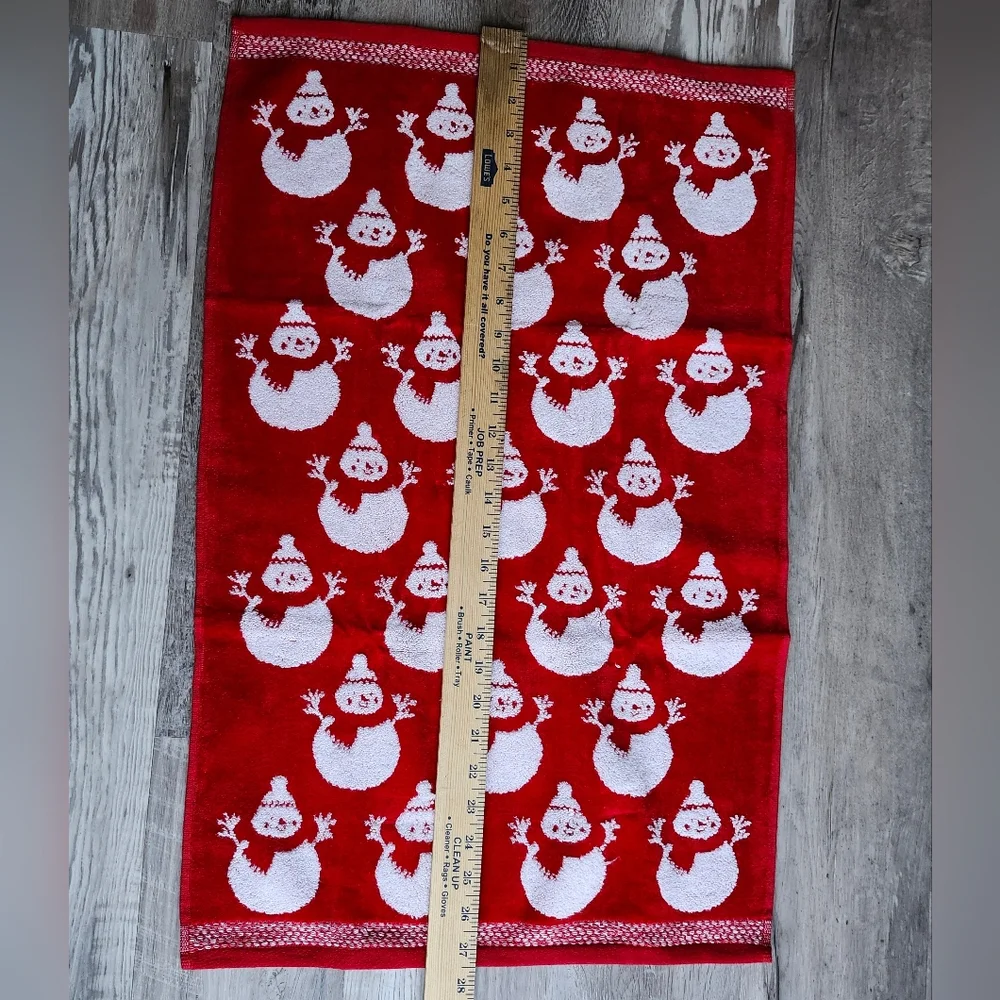 CARO Christmas Snowman Towels Set of 2 Red White 100% Cotton Holiday